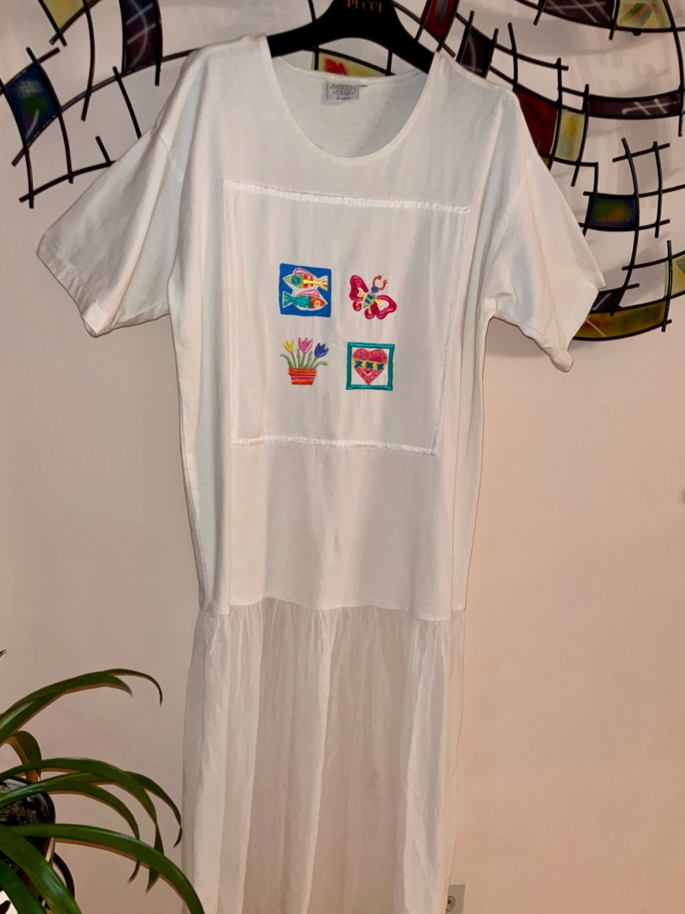 Johnny Was White Midi Dress with Colorful Embroidered Motifs size M